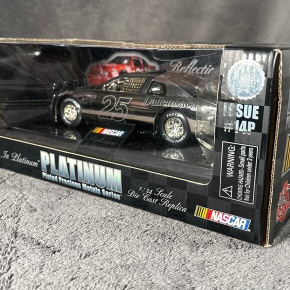 Racing Champions 1:24 Scale Die Cast Nascar Reflections In Platinum #25 - Picture 3 of 6